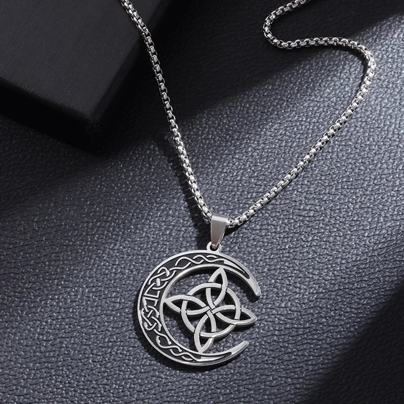 Celtic Trinity Knot Pendant Necklace — Zinc Alloy