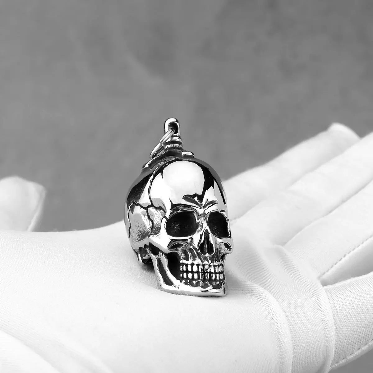 Men's Vintage Cracked Skull Pendant Necklace For Men 316L Stainless Steel Twist Chain Gothic Biker Punk Jewelry Gift
