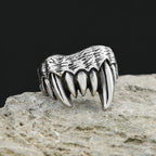 Gothic Beast Teeth Ring — Stainless Steel