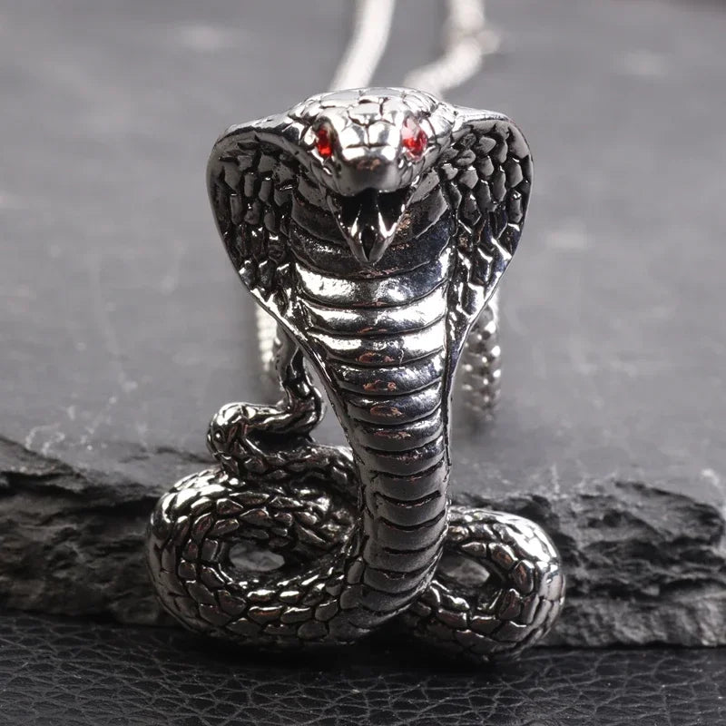 Snake Demon Skull Pendant Necklace — Gothic Vintage