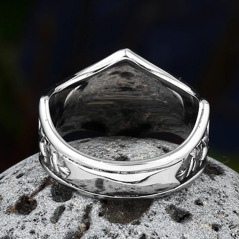 Biker Fashion 316L Stainless Steel Unique Star Ring With Red Stone Wear Anels For Man Women Fashion Couple Jewelry Wedding Gift