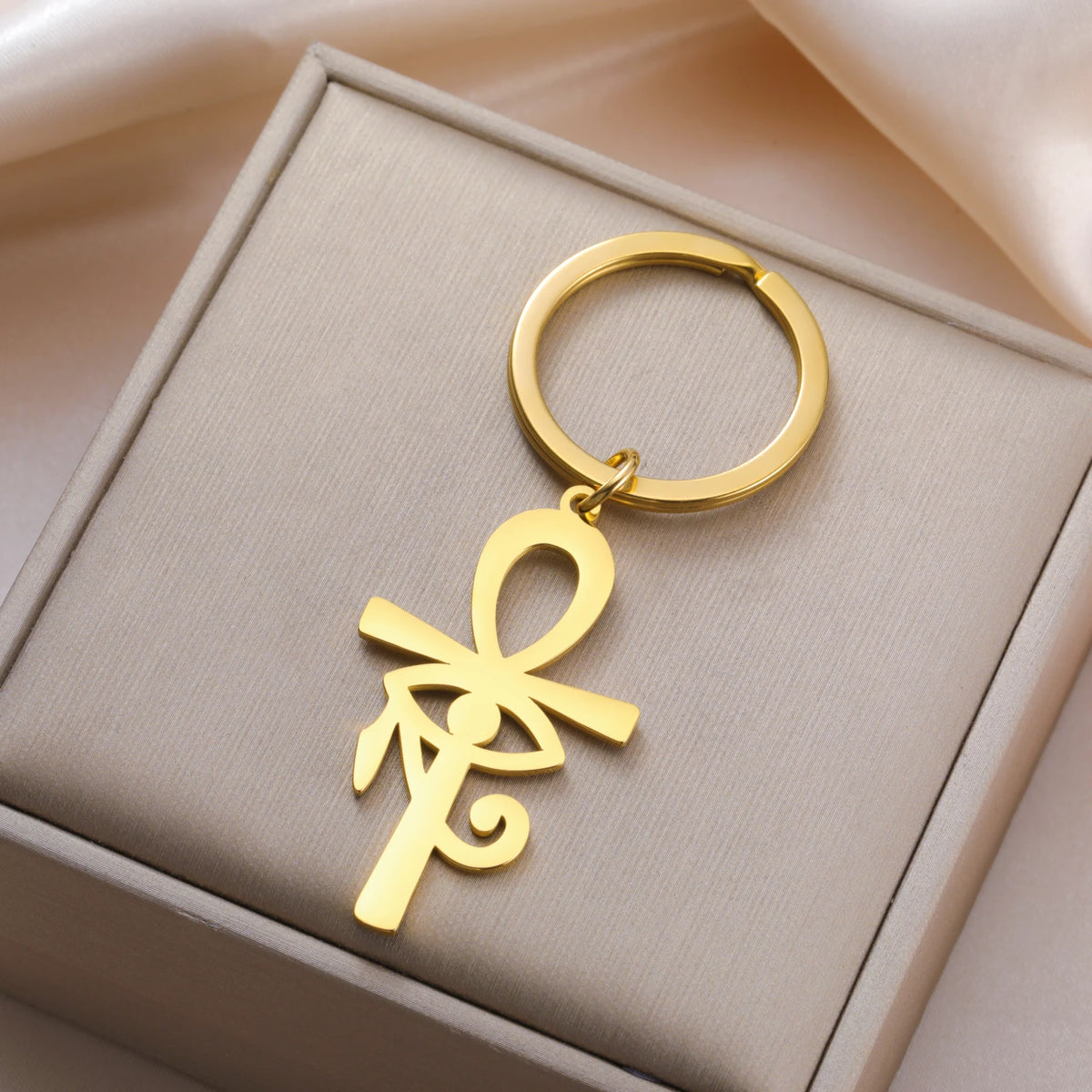 LIKGREAT Eye of Horus Keychain Ancient Egypt Ankh Cross Keyring for Women Men Stainless Steel Talisman Cross Jewelry