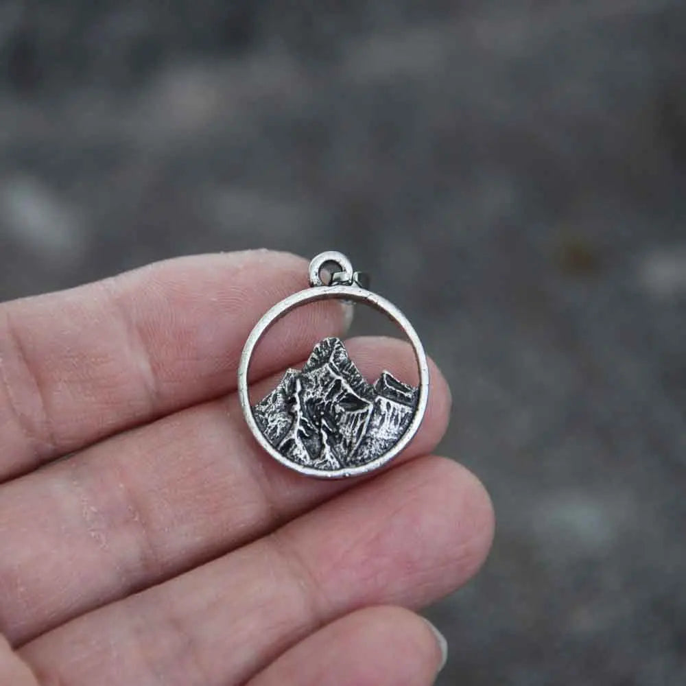 Nostalgia Climber Camping Jewelry Mountain Charm Round Pendant Necklace For Men Women Gift
