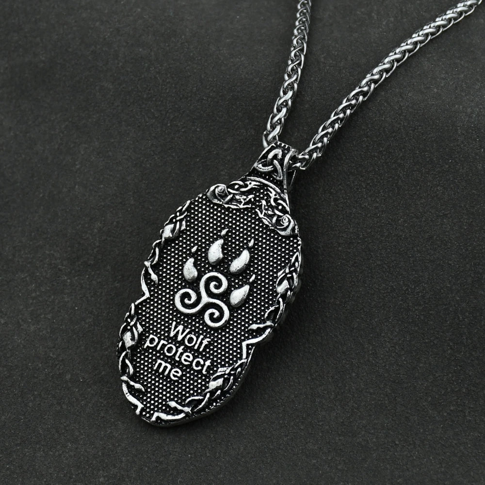 Wolf Head Triskelion Pendant Necklace — Zinc Alloy