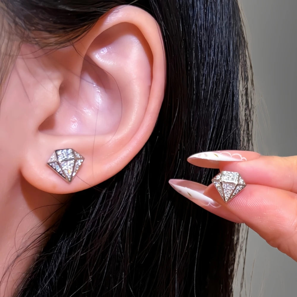 Diamond Shaped Moissanite Stud Earring Fashion Unisex Simple Versatile Diamond Ear Studs 925 Sterling Silver with Certificate