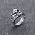 Stainless Steel Men Skull Ring Retro Cracked Skull Biker Ring Textured Band Vintage Punk Rock Fashion Jewelry for Men