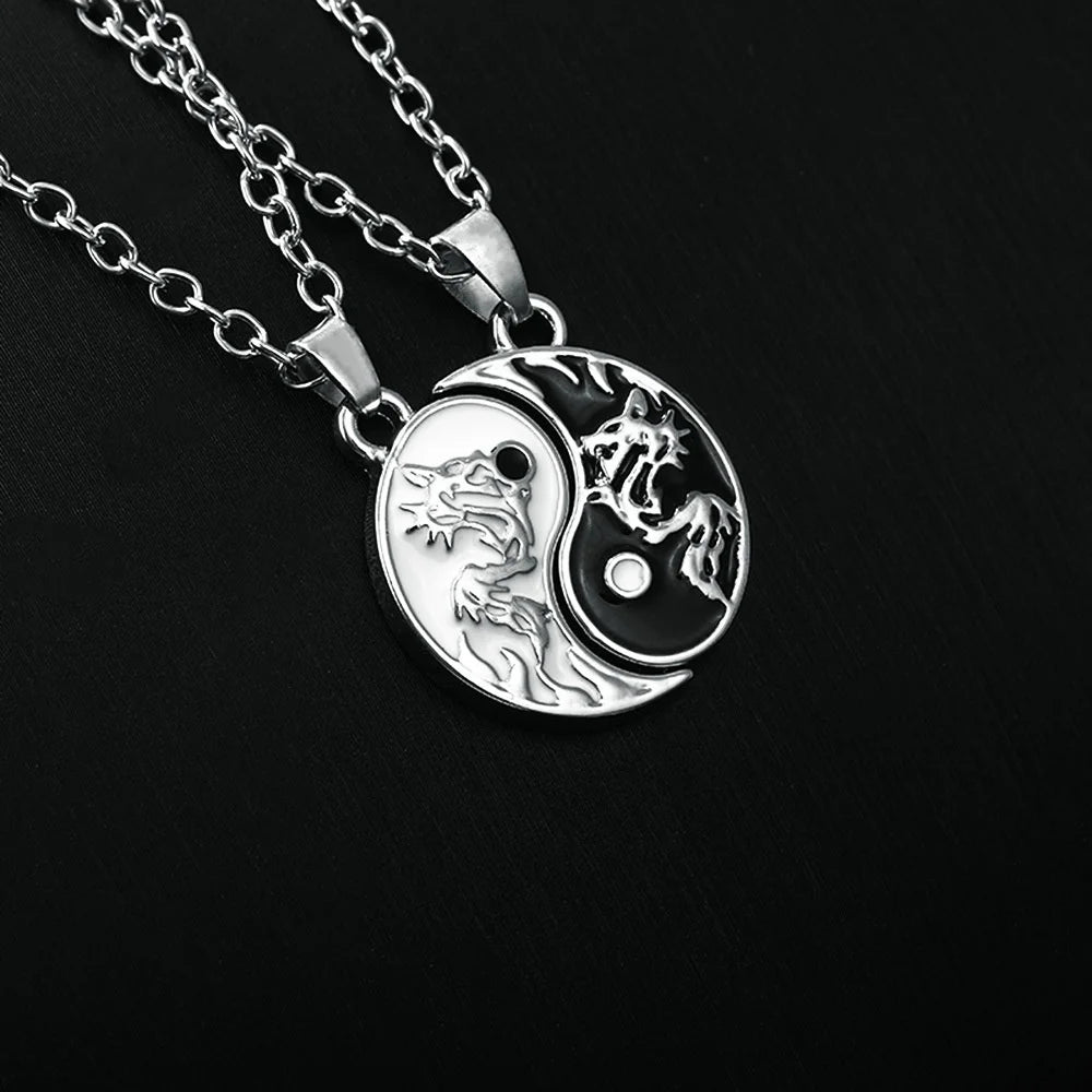 Vintage Sun Moon Tai Chi Necklace for Couple Chinese Style Yin Yang Dragon Pendant Clavicle Chain Best Friends Gift