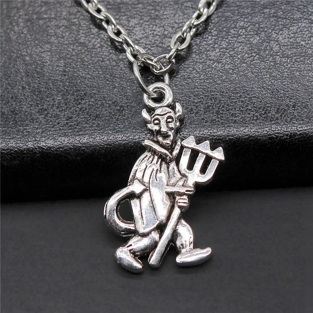 Vintage Chief Pharaoh Necklace On The Neck 43Cm Chain Girl Jewellery Beach Art Supplies