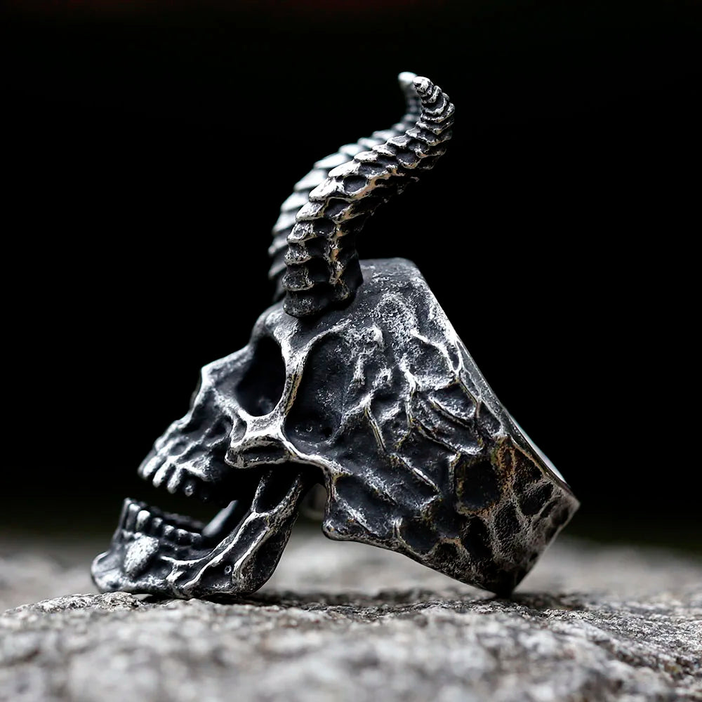 Satanic Skull Horn Ring — Heavy Gothic, 316L Stainless Steel