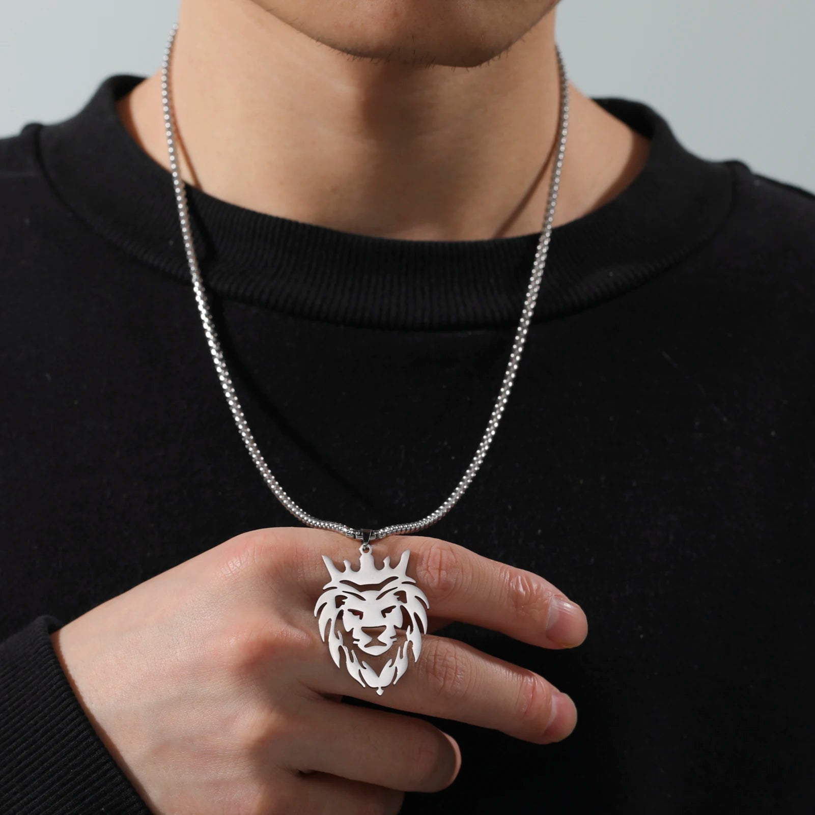 My Shape Lion King Crown Pendent Necklaces for Men Boys Stainless Steel Punk Animal Wolf Charms Choker Chains Hip Hop