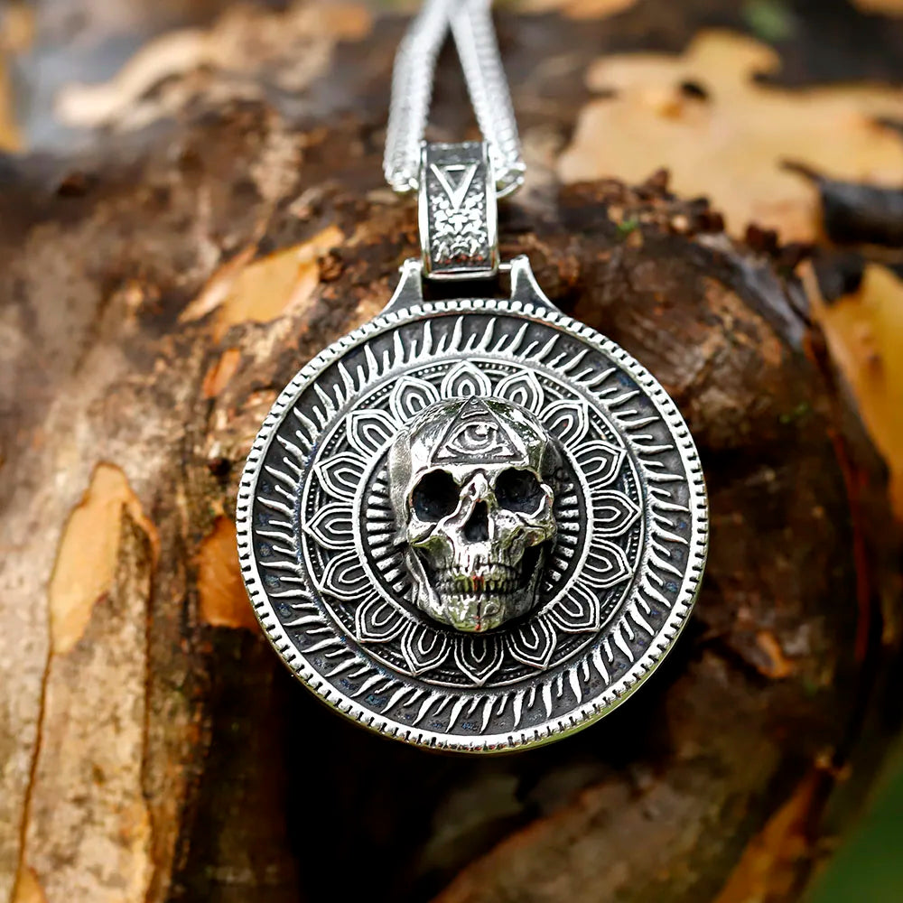Round Skull Pendant Necklace — 316L Stainless Steel