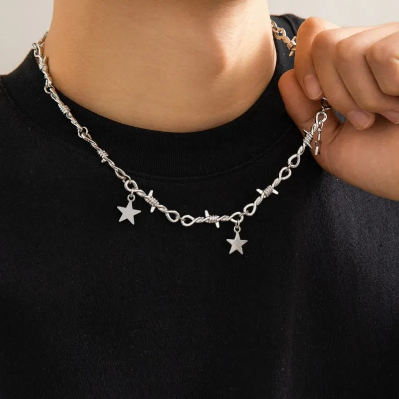 Thorn Pentagram Pendant Necklace — Silver