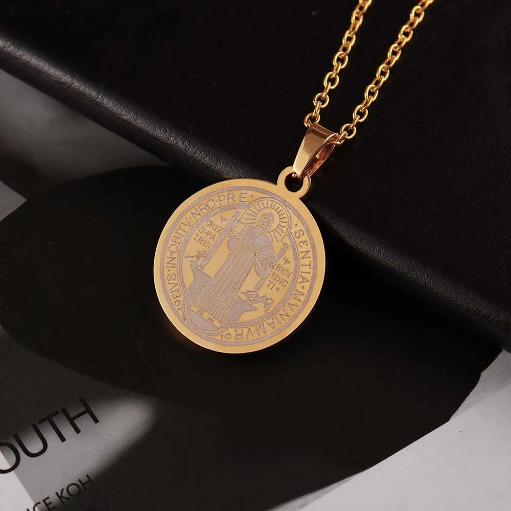Vintage Coin Catholic Priest Saint Benedict Exorcism Pendant Necklace Jesus Round Pendant Chain for Men's Jewelry 2026