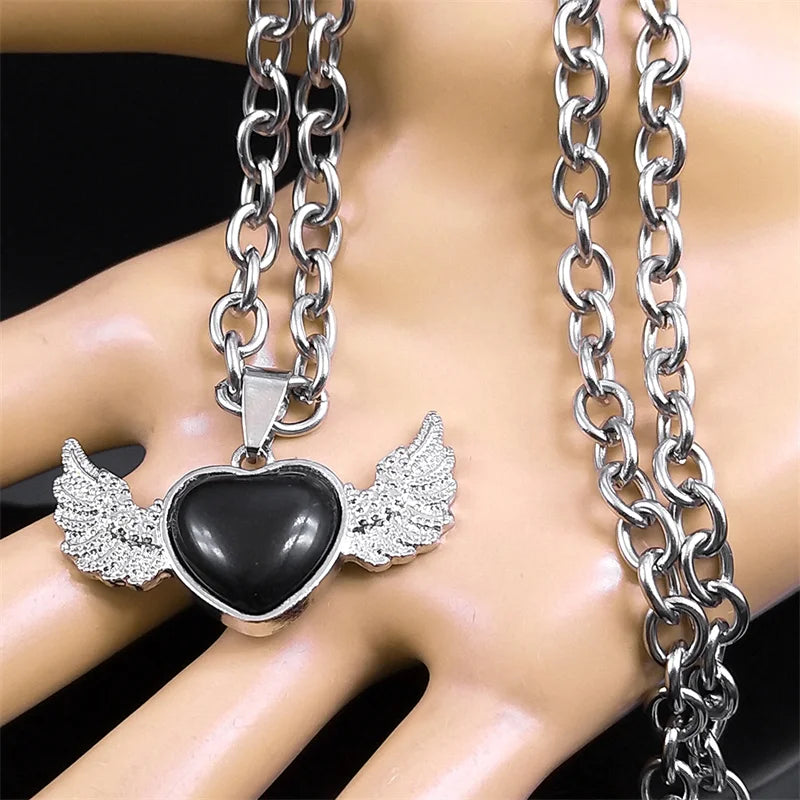Gothic Heart Angel Wings Pendant — Black SS