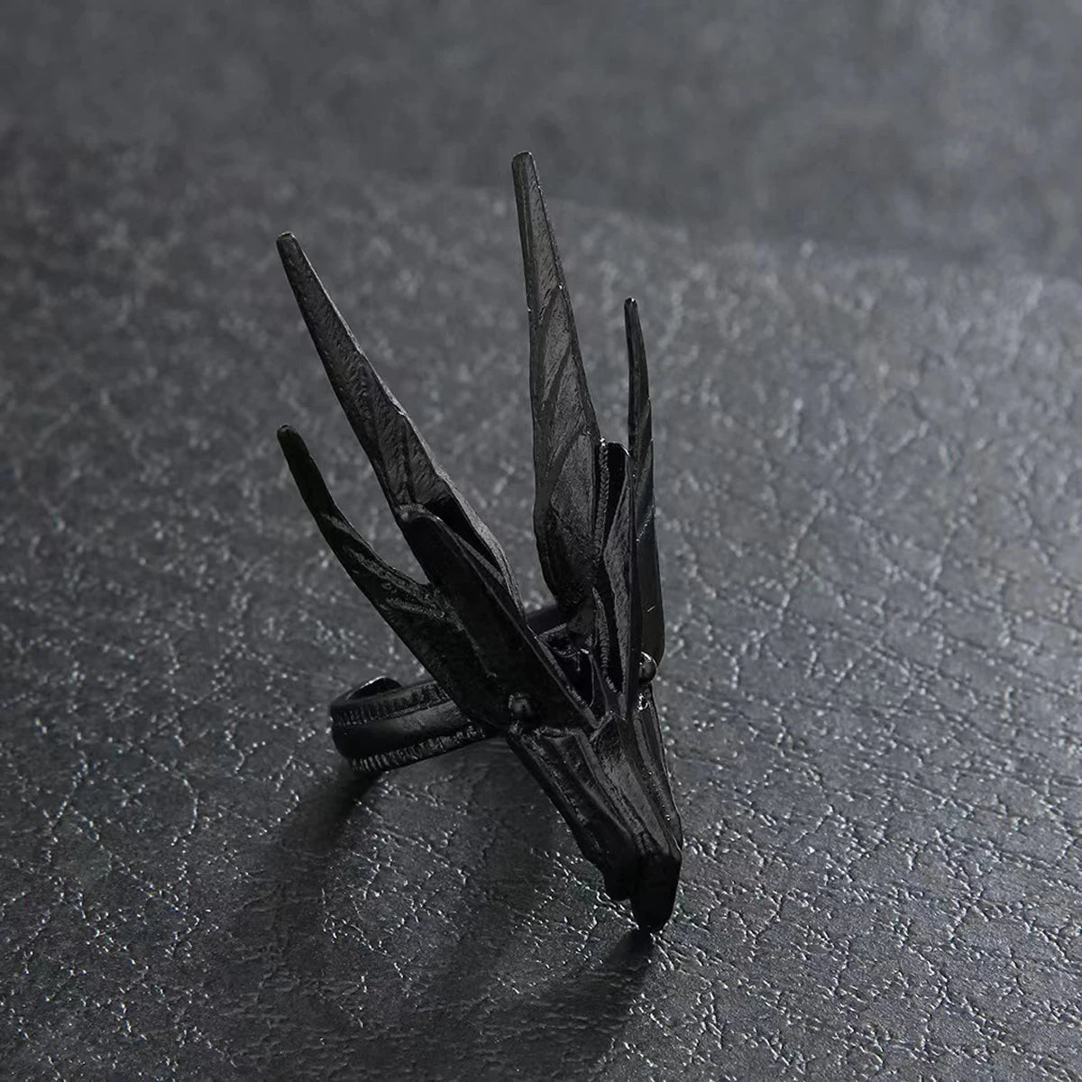 1 PCS Dark Black Retro Hollowed Out Alloy Black Dragon Head Open Ring For Men's Halloween Party Ring