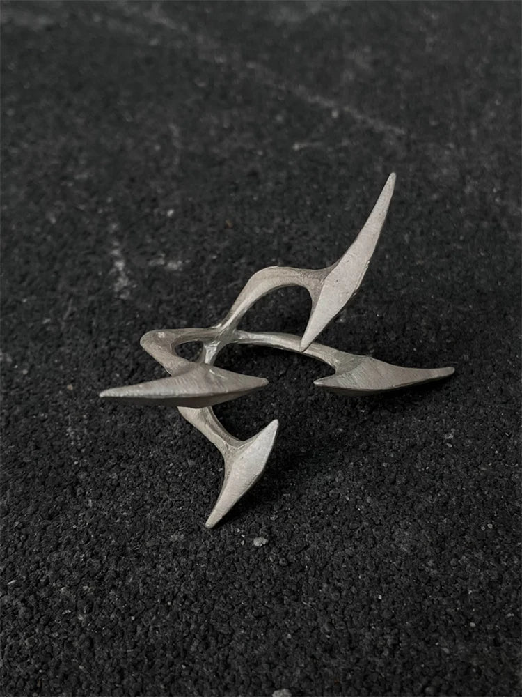 Neo-Gothic Claw Ring — Stainless Steel