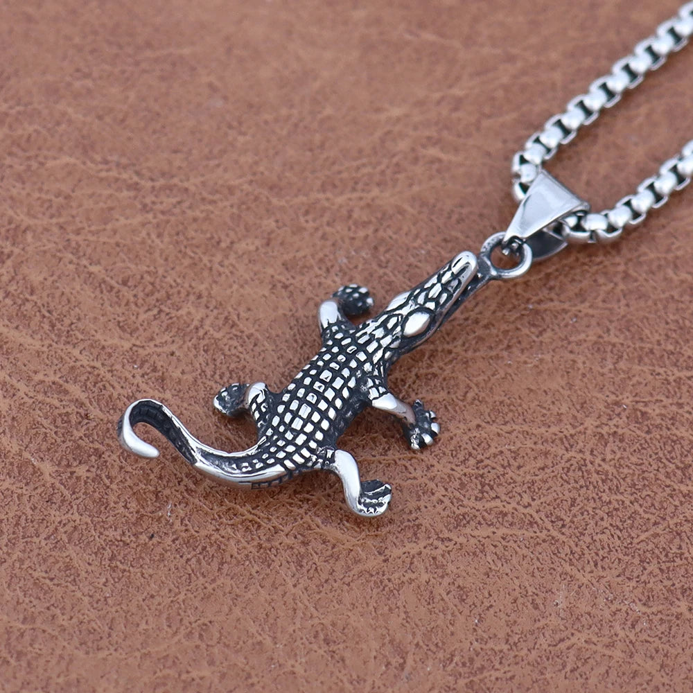 Creative Small Size Crocodile Necklace for Men Women Popular Stainless Steel Animal Pendant Fashion Charm Jewelry Gift Wholesale