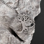 Exquisite and Creative Hip Hop Pentagram Pendant Necklace for Men Simple Punk Texture Necklace Jewelry Sweater Chain