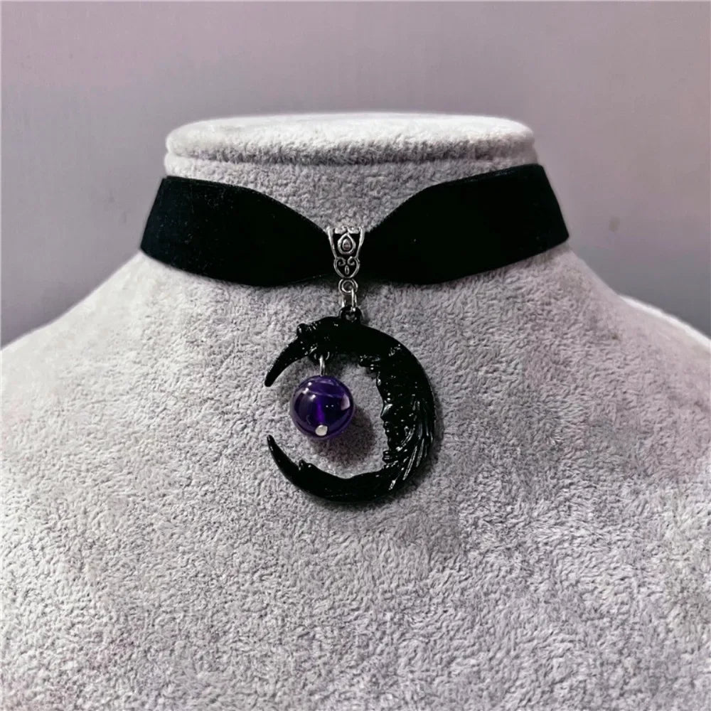 Gothic Temperament Black Human Face Moon Amethyst Round Bead Pendant Velvet Necklace for Women Men Halloween Party Jewelry Gifts