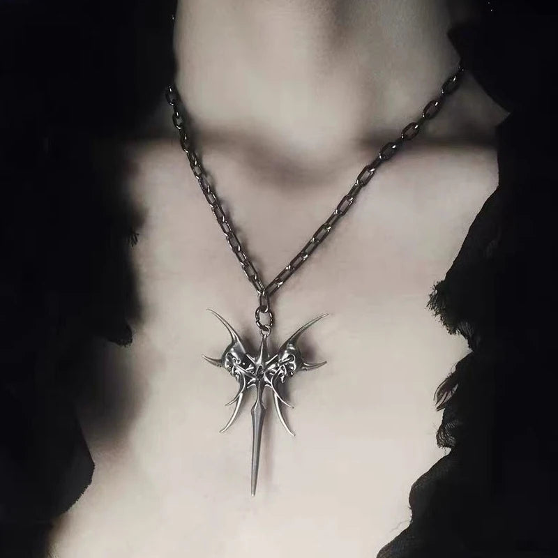 Goth Jewelry Chain Skull Pendant Necklaces for Women Punk 90s Aesthetic Accessories Thorns Spike Necklace Grunge Rock