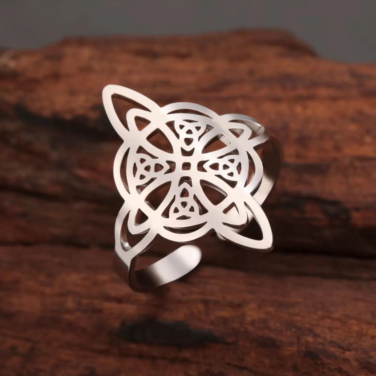 LIKGREAT Hollow Trinity Witch Knot Adjustable Ring for Women Men Stainless Steel Celtics Knot Amulet Couple Jewelry BirthdayGift
