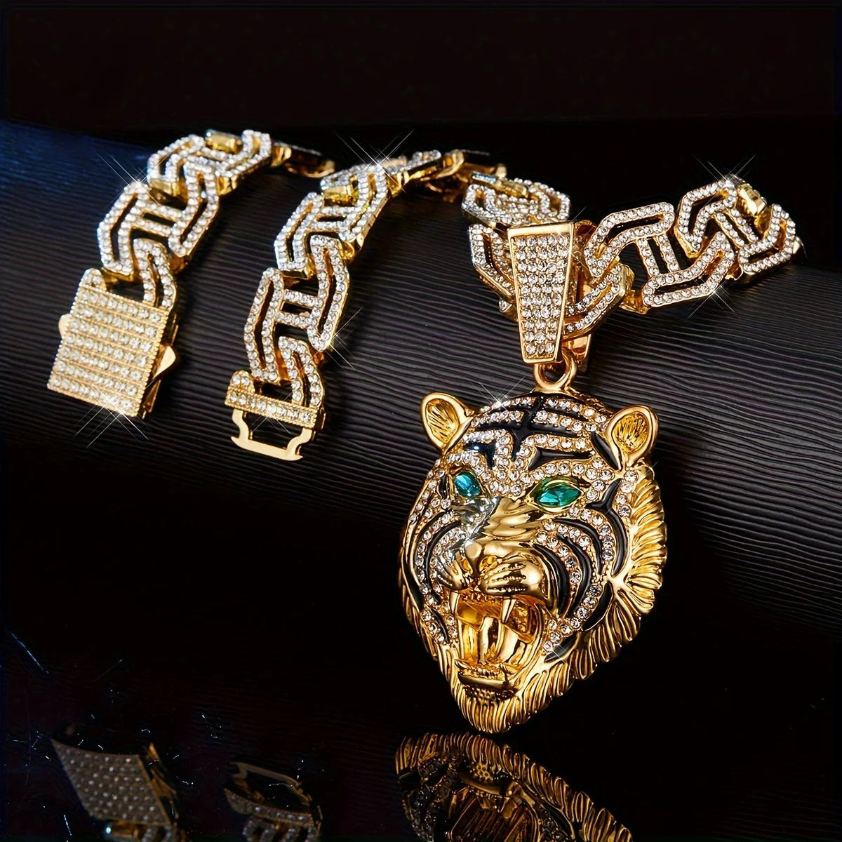 Hip Hop Animal Roaring Lion Head Pendant Necklace For  Women Necklaces Man Fashion Jewelry Accessories