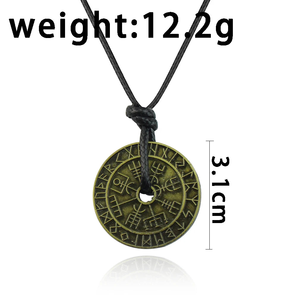 Vintage Viking Rune Compass Pendant Necklace High Quality Metal Pagan Amulet for Men Accessories Necklace