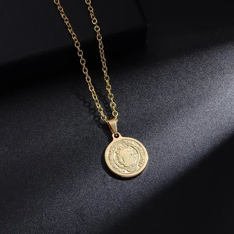 Hip Hop Iced Out San Benito San Benito Holy Medal Pendant Jesus Necklace Religious Amulet Jewelry for Men and Women