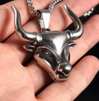 Retro Punk Turquoise Bull Head Pendant Necklace for Men Fashion Hip Hop Motorcycle Riding Trend Cool Personalized
