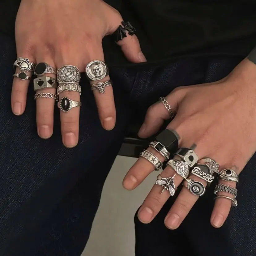 Ingemark 24Pcs/Set Creative Skull Head Poker Bat Rings for Men 2025 Trend Goth Geometric Ancient Silver Color Rings Male Jewelry