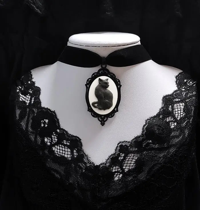 Gothic Crow Pendant Necklace