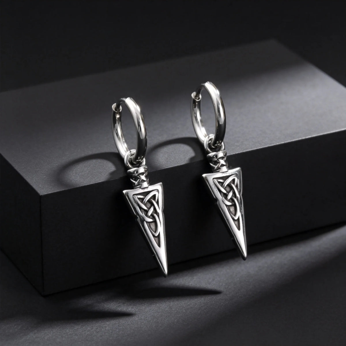 Hip Hop Punk Viking Axe Dangle Earrings for Men, Fashion Celtic Knot Rune Amulet Earrings, Stainless Steel Punk Jewelry