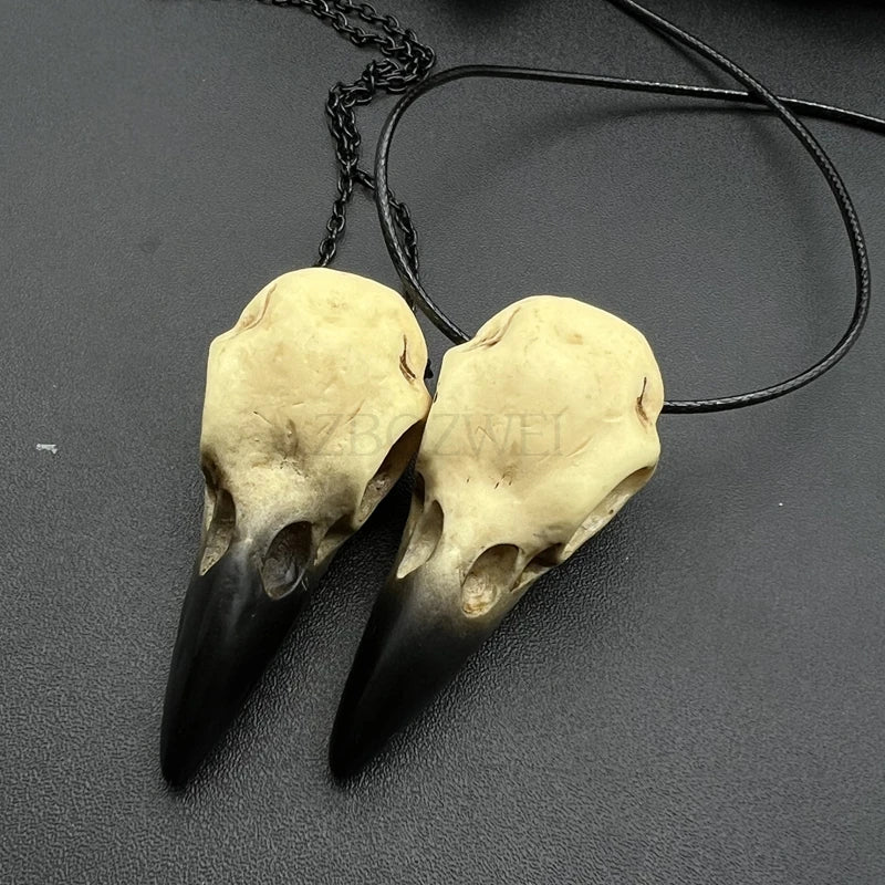 3D Raven Skull Necklace Resin Replica Raven Magpie Crow Poe Gothic Gift,Halloween Raven Skull Necklace,Goth Bird Skull Jewelry