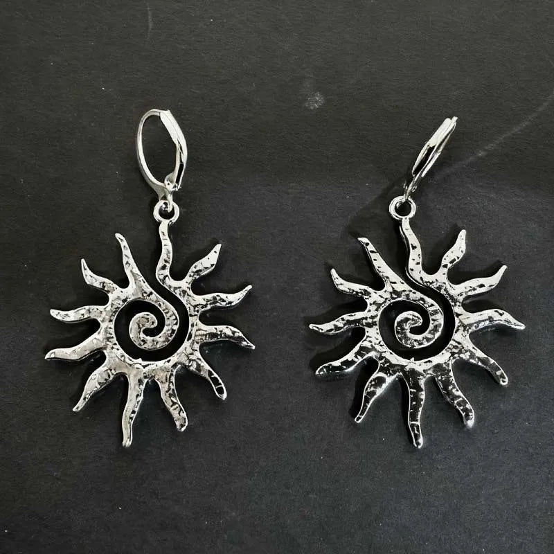 Fashion Vintage Chic Sun Shaped Pendant Necklace Stainless Steel Earrings Statement Golden Fashion Jewlery Accessories