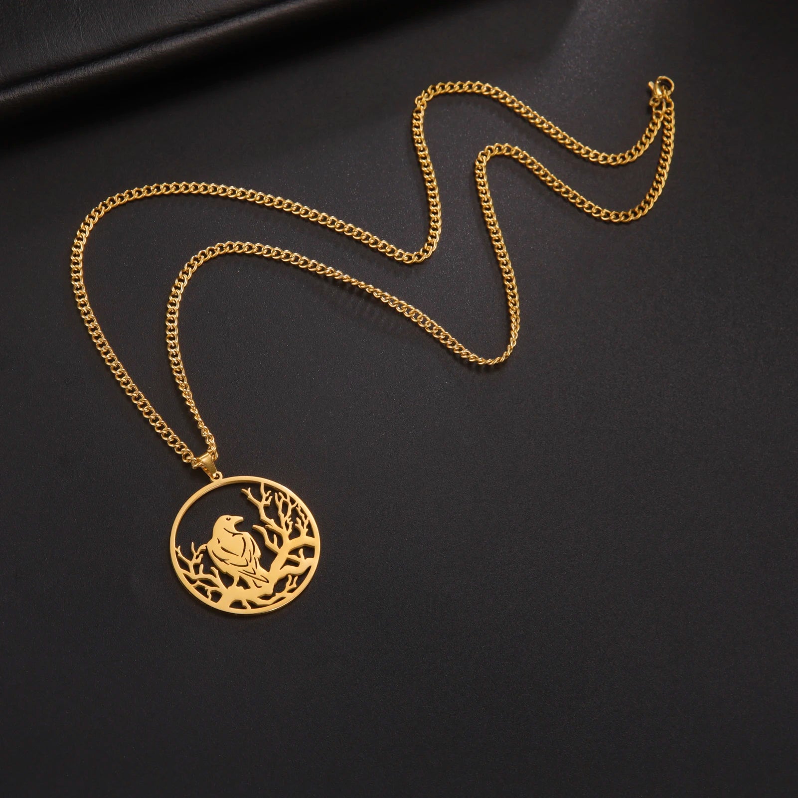 LIKGREAT Crow Raven Pendant Necklaces Norse Mythology Stainless Steel Gothic Necklace for Men Vintage Jewelry