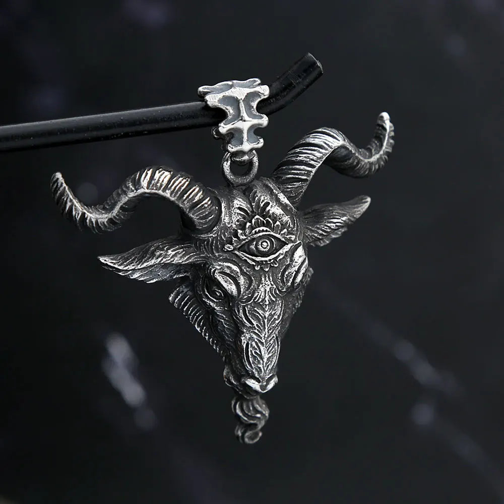 Viking Black Pendant Vintage Bull Head Animal