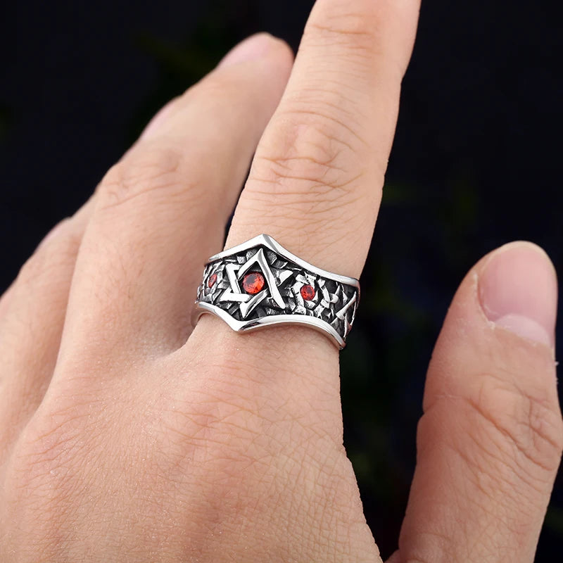 Biker Fashion 316L Stainless Steel Unique Star Ring With Red Stone Wear Anels For Man Women Fashion Couple Jewelry Wedding Gift