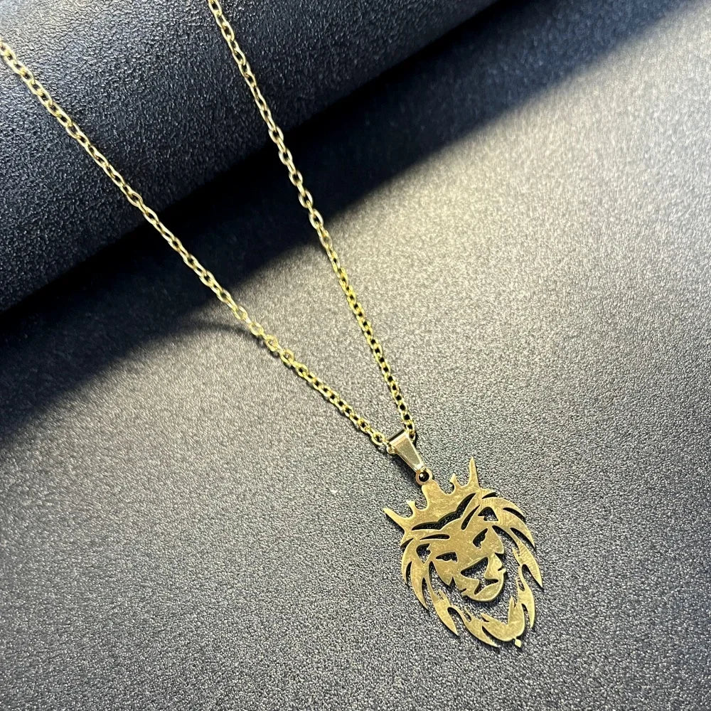 Stainless Steel Cut Lion Necklace Gold Plated Pendant Lion Pendant Engraved Disc Charm Wild Lion Men and Women