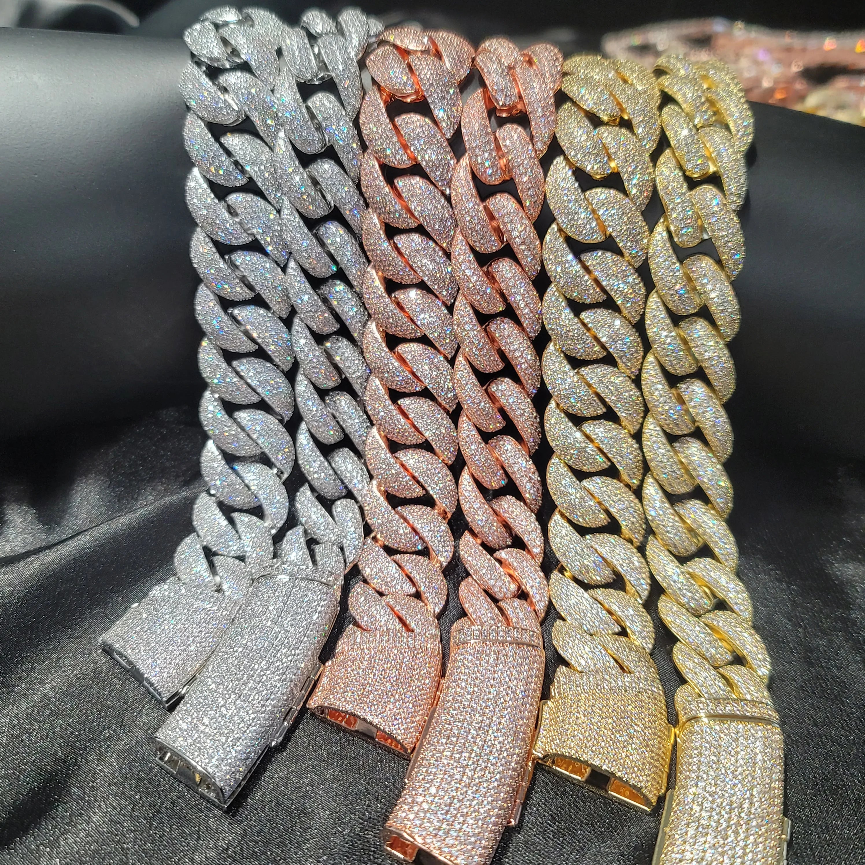 Fashion Hip Hop Miami Cuban Necklace Chain Full Diamonds 9mm 12mm 15mm 20mm 24mm Pendant Chains Long Buckle Closure Jewelry Gift