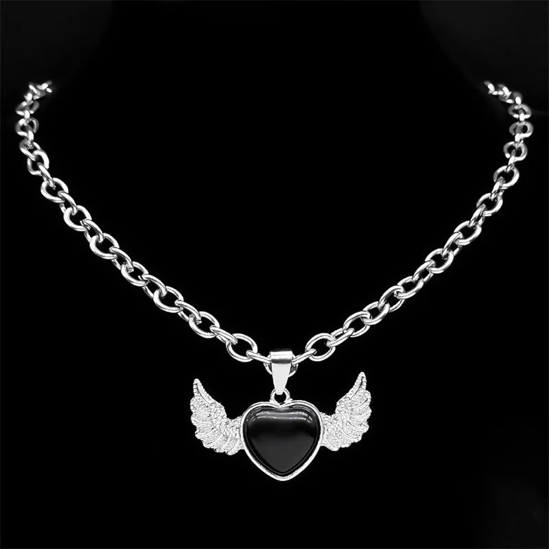 Gothic Heart Angel Wings Pendant — Black SS