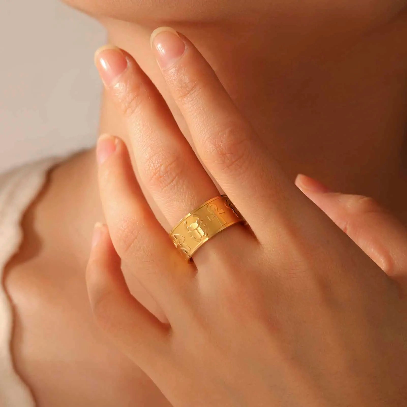 Eye of Horus Ankh Cross Ring — Stainless Steel