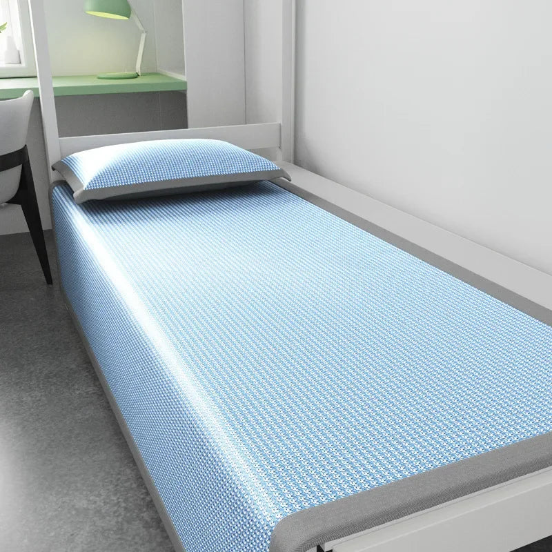 Summer Ice Silk Cooling Pad Breathable Jacquard Mattress Cover with Nonwoven Surface for College Student Dorm Bedroom