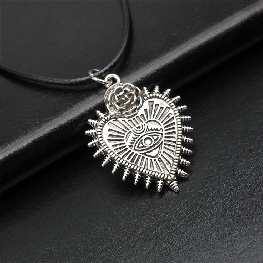 Eye of Horus Pendant Necklace — Egyptian Protection Amulet