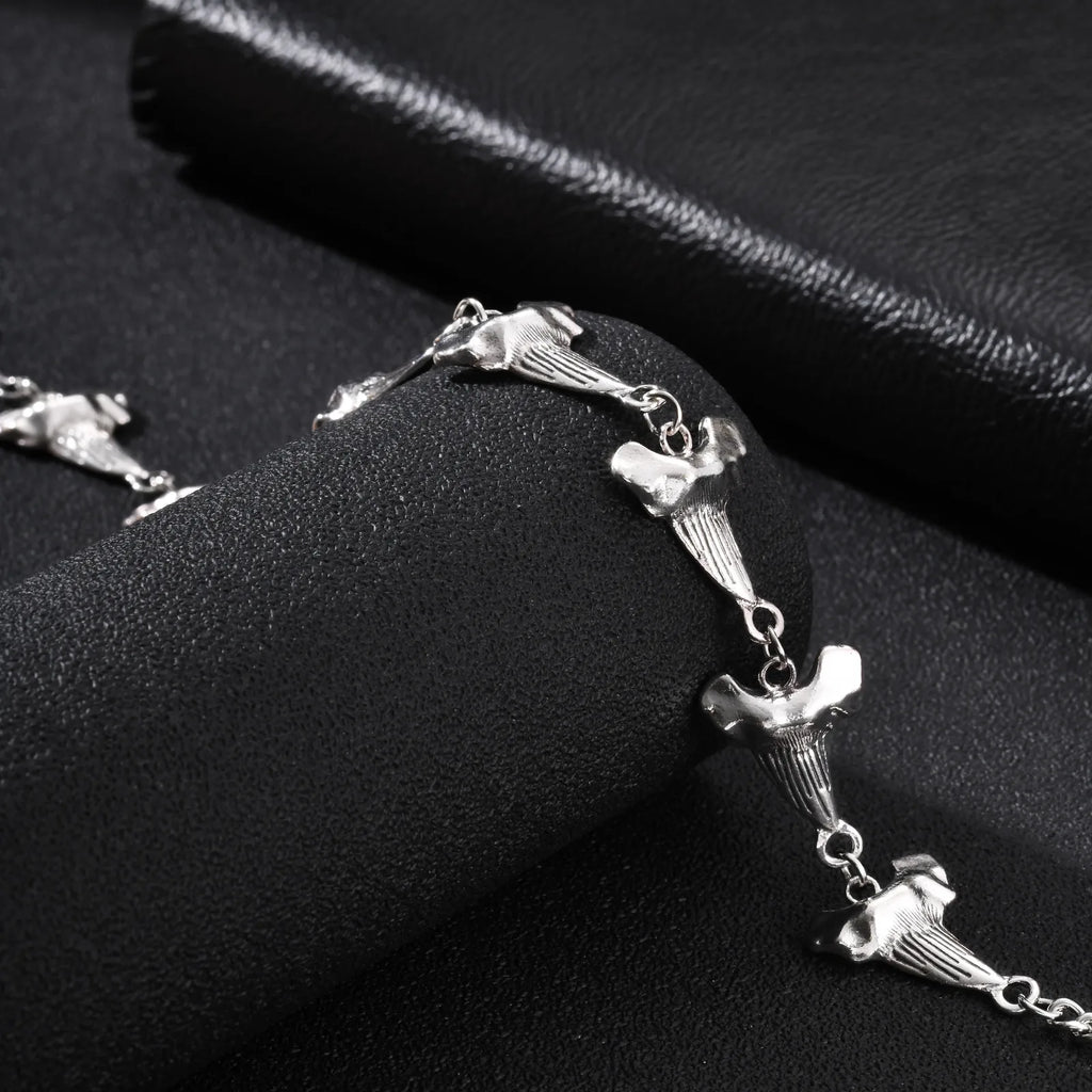 Vnox Shark Tooth Necklaces for Men, Silver Color Alloy Adjustable Chain Irregular Pendant Necklace Street Casual Daily Jewelry