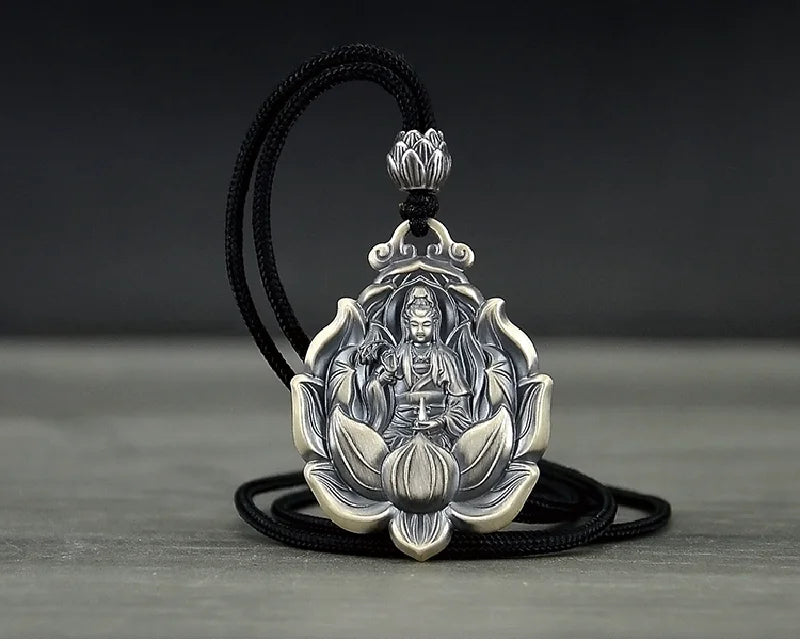 Guanyin Buddha Rope Pendant Necklace — Black