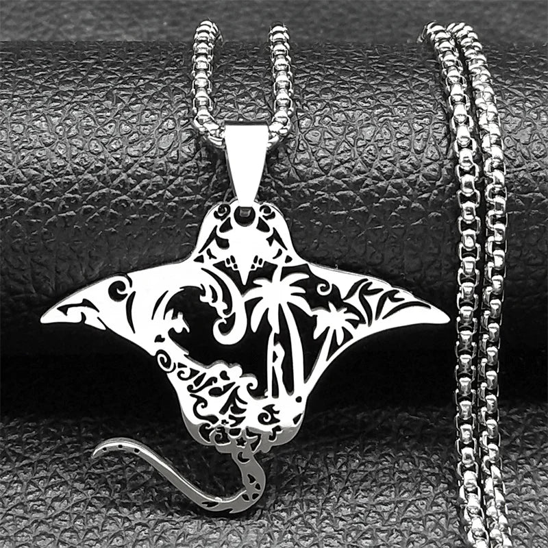Manta Ray Gold Pendant Necklace