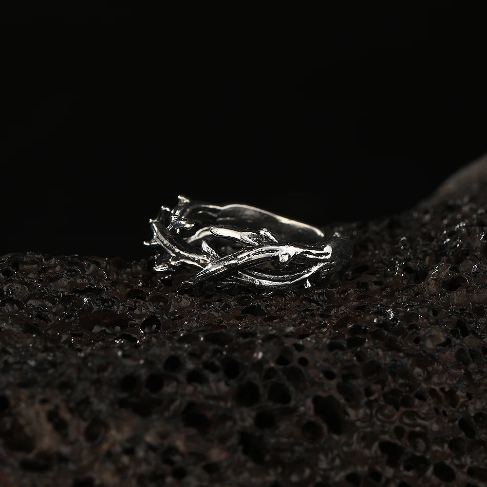 2024 Handsome New Retro Simple New Punk Hip-hop Skull Personality Men's Open Ring Robot Ghost Head Jewelry Wholesale
