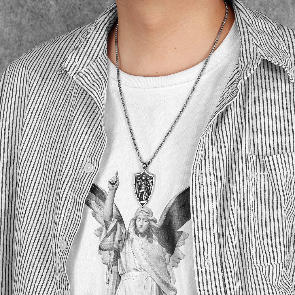 Archangel Necklaces St.Michael Pendants 316L Stainless Steel Men Women Amulets Chains Rock Punk Rider Jewelry Gift Dropshipping