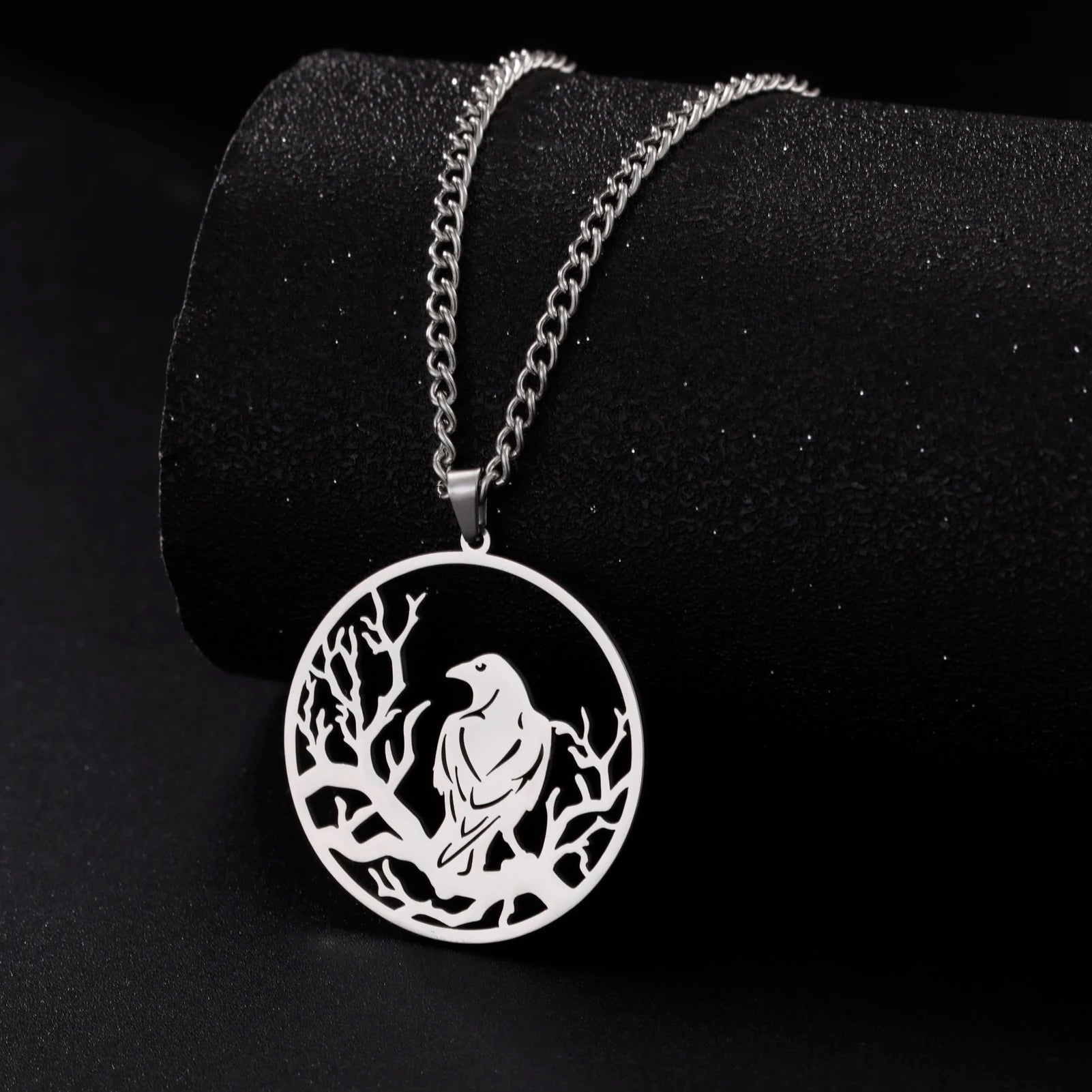 LIKGREAT Crow Raven Pendant Necklaces Norse Mythology Stainless Steel Gothic Necklace for Men Vintage Jewelry