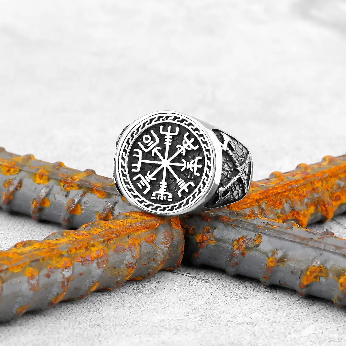 Vintage Stainless Steel Viking Amulet Ring Norse Compass Runes Men and Women Rings Teens Multi Style Jewelry Boyfriend